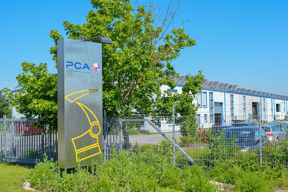 PCA GmbH Hauptgebäude Schild